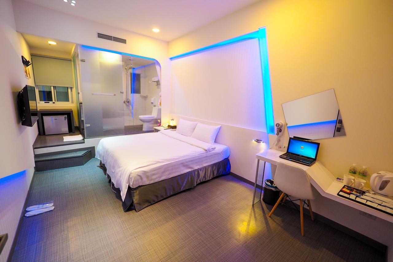 Galaxia Business Hotel Taichung Exterior foto