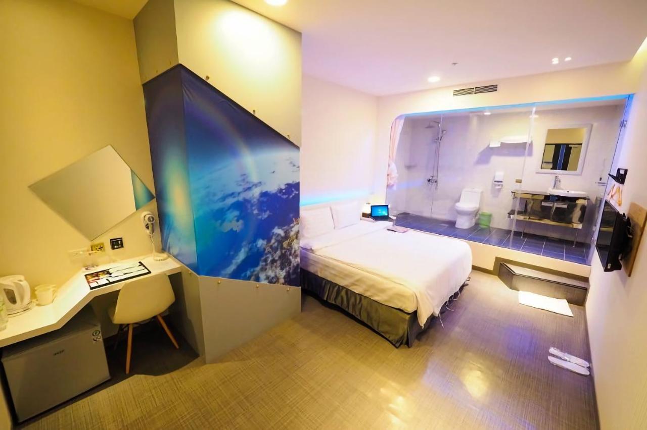 Galaxia Business Hotel Taichung Exterior foto